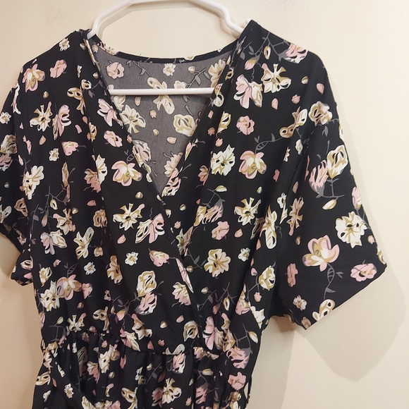 (#685)❣️Ladies short sleeve dress size XL - Picture 9 of 9